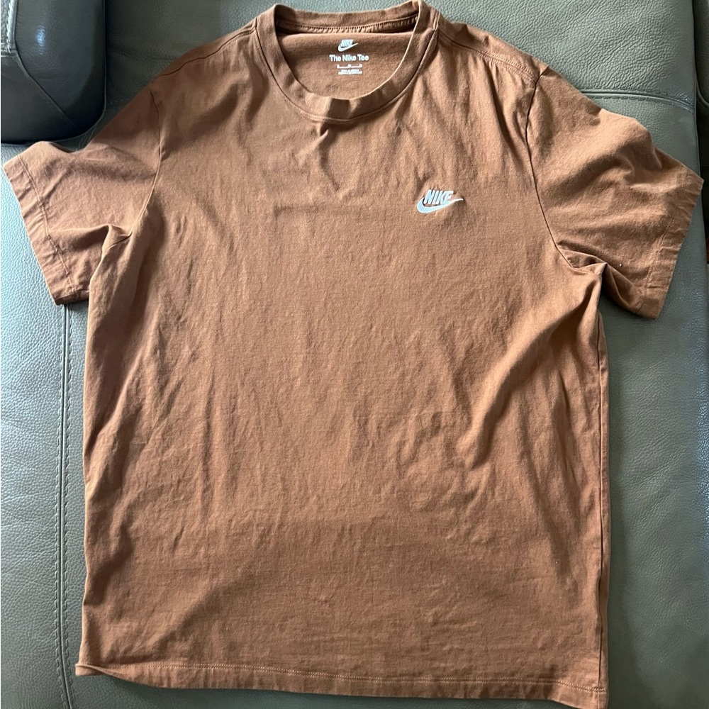 Nike Men's Club T-shirt